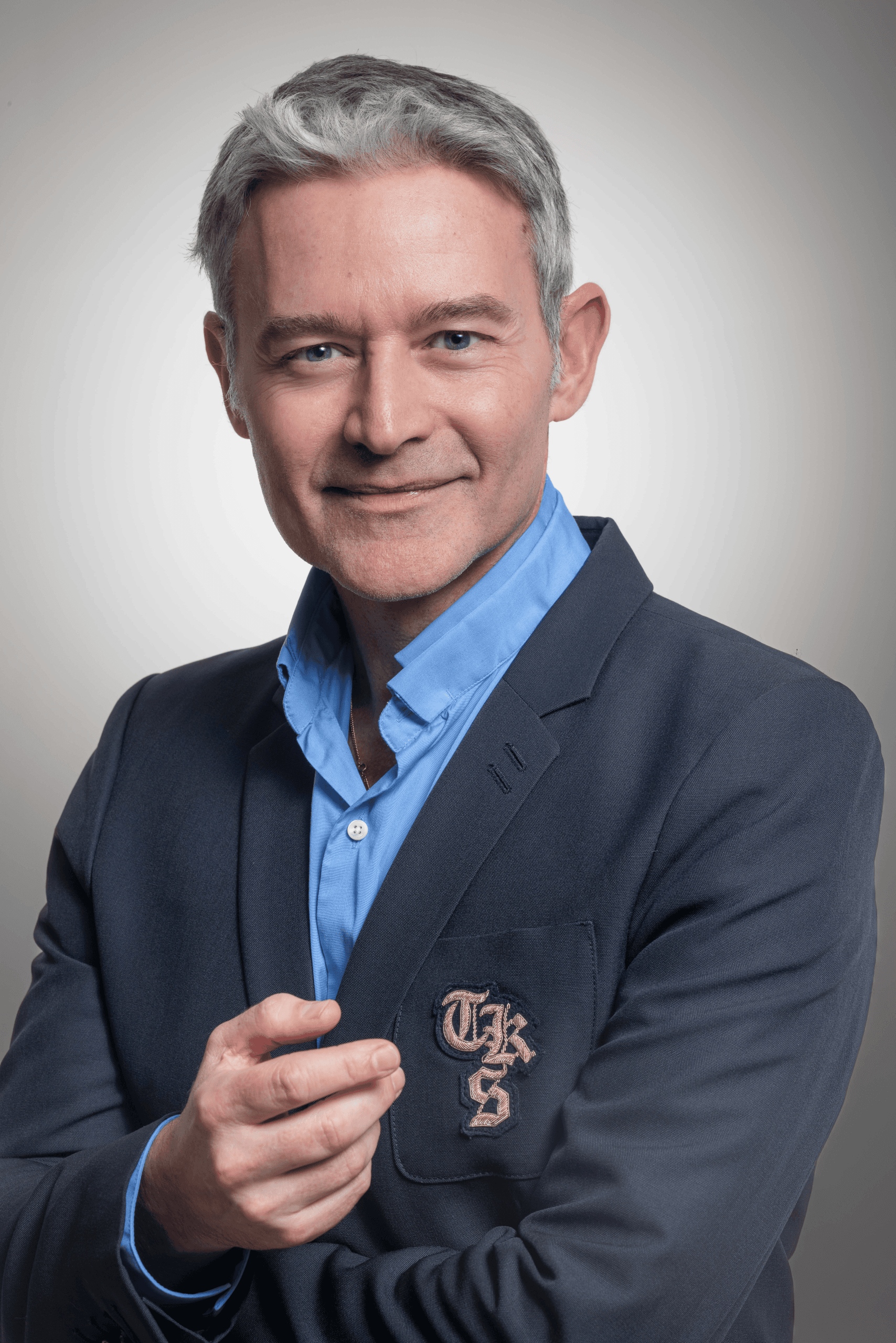 Cédric Dimeglio, notaire associé à Antibes, immobilier des résidents et des non-résidents