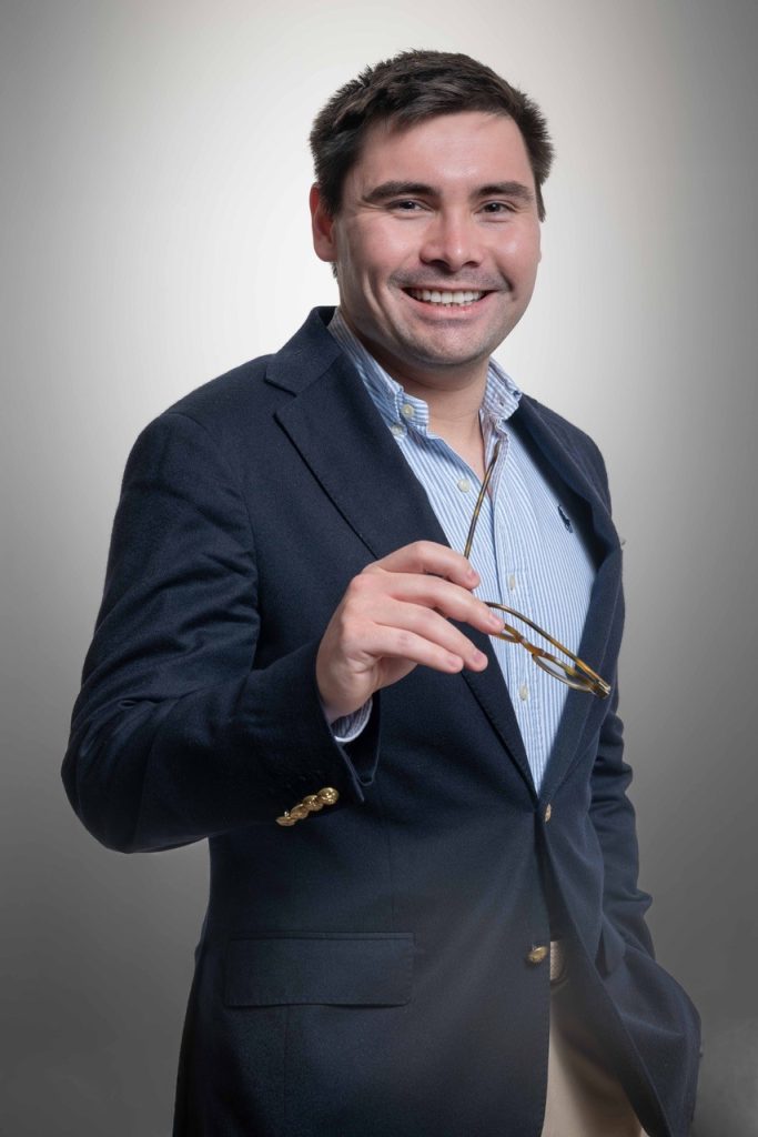Alex Pieffet, notaire salarié à Antibes, responsable du pôle droit international privé